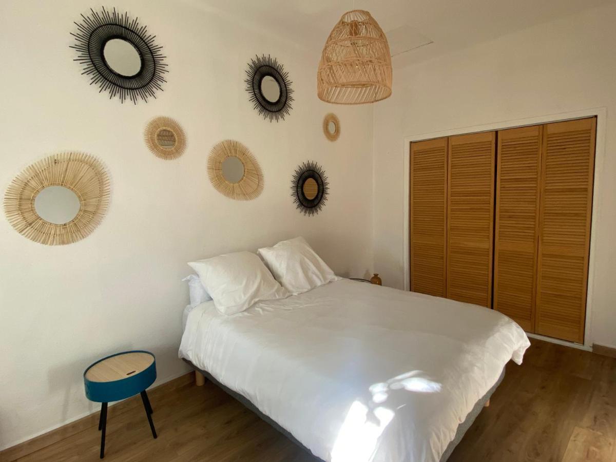 Appartement Eygalieres Avec Petit Jardin Eksteriør billede